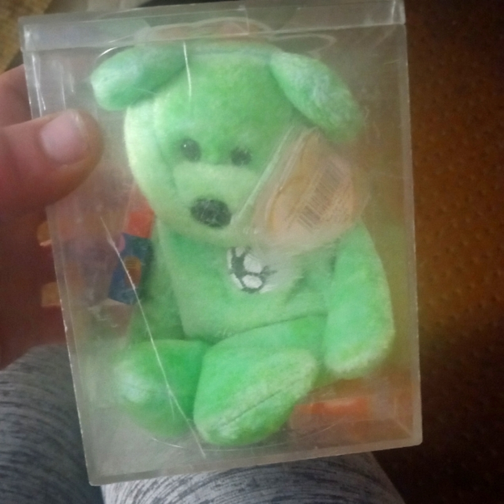 Ty Kicks the Soccer Bear Beanie Baby
